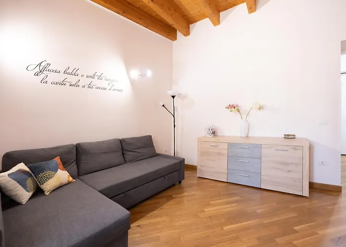 Cocciu D'Amuri Central Apartment Spacious And Comfortable